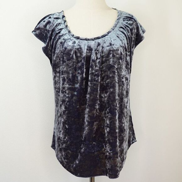 LC Lauren Conrad Crushed Velvet Short Sleeve Pleat Neck Blouse Light Blue Sz M - Picture 1 of 14